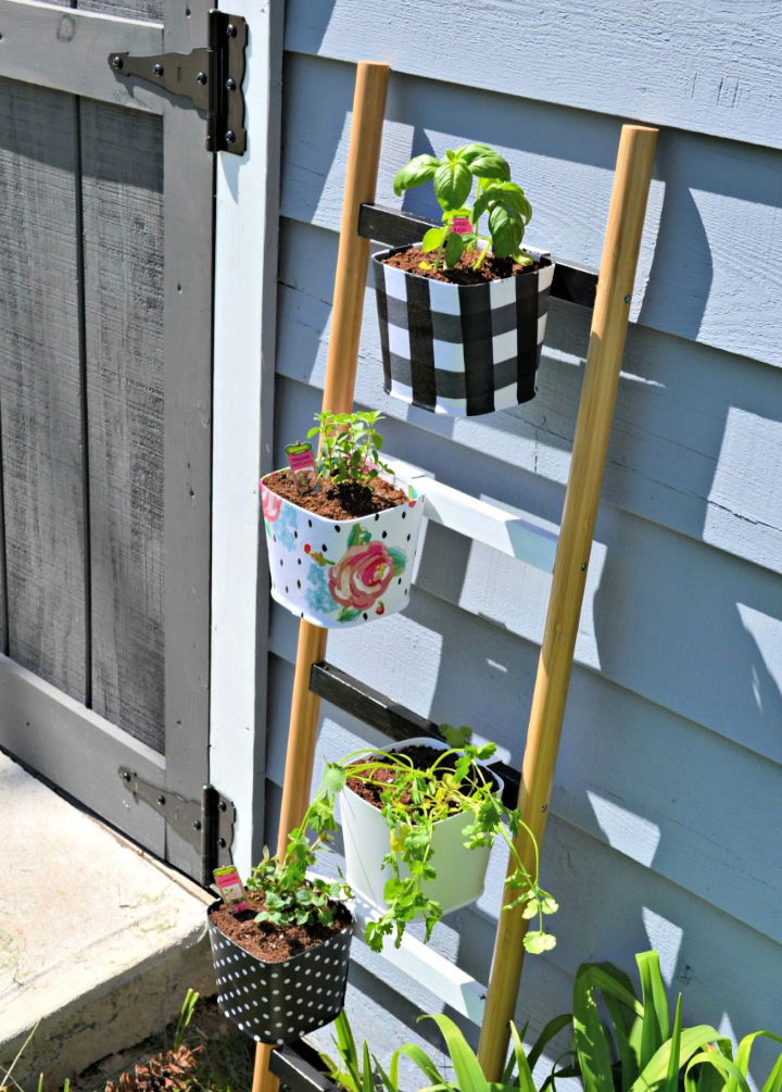 Mod Podge Herb Ladder Planter