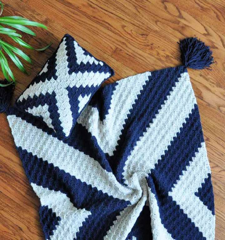 Modern C2C Crochet Blanket – Free Pattern