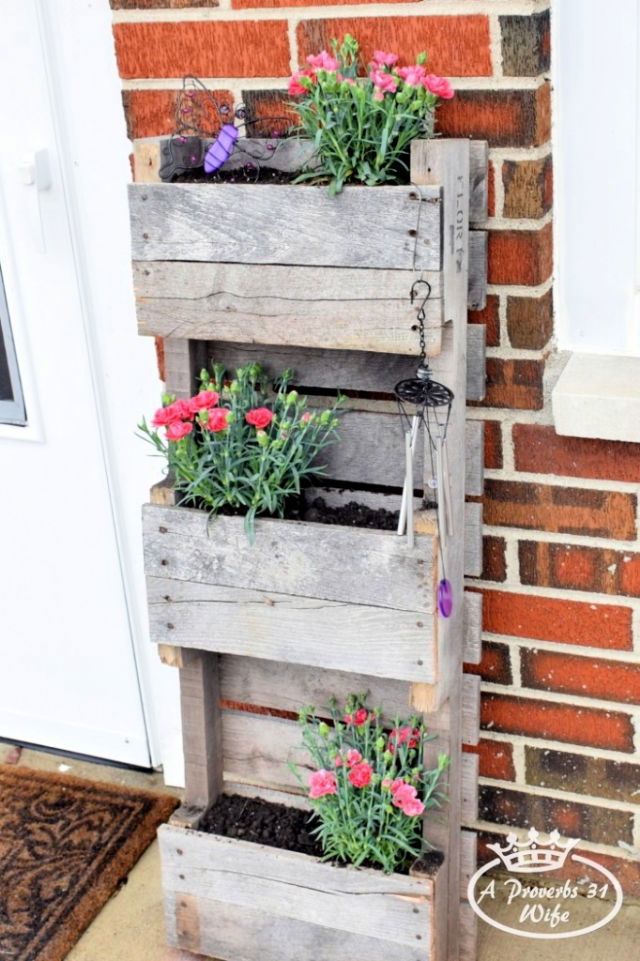 DIY Pallet Planter for Butterflies