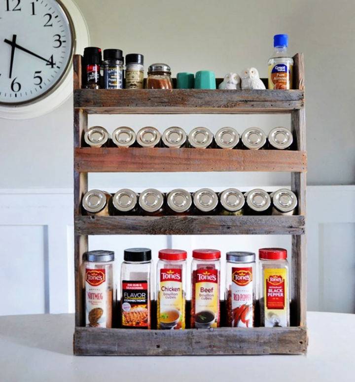 How to Make Your Own Pallet Spice Rack