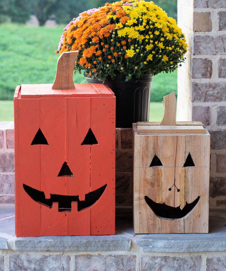 DIY Pallet Wood Jack O' Lantern