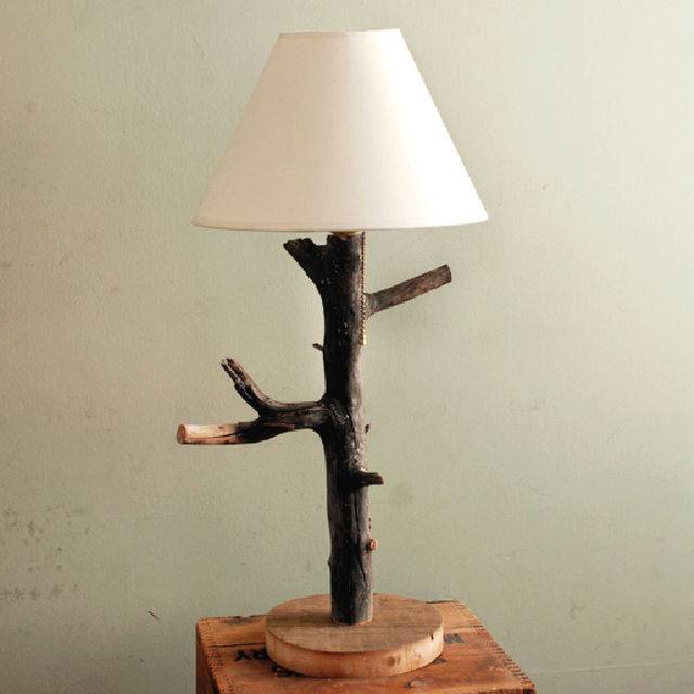 Simple DIY Branch Table Lamp