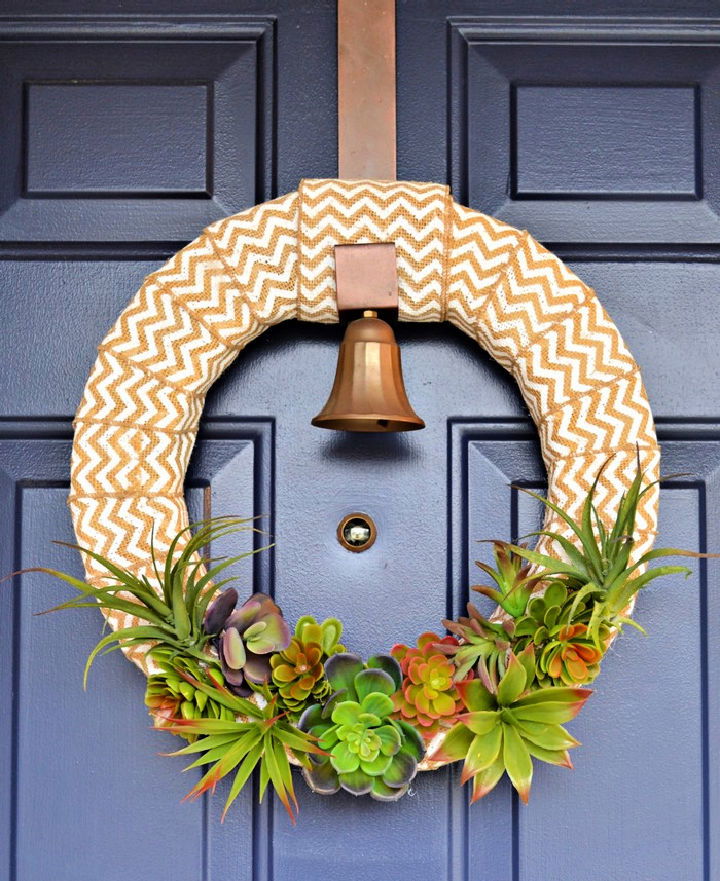 Simple DIY Spring Succulent Wreath