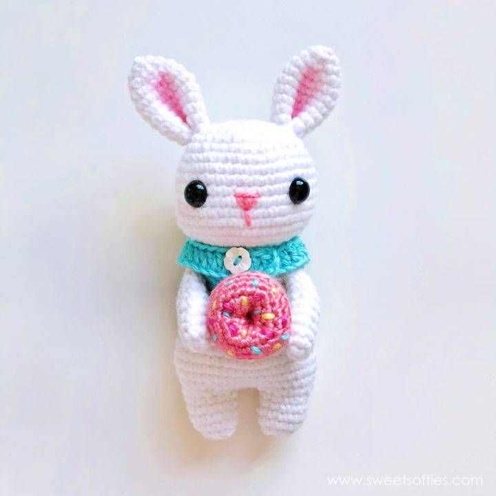 Tiny Baby Donut Free Crochet Pattern