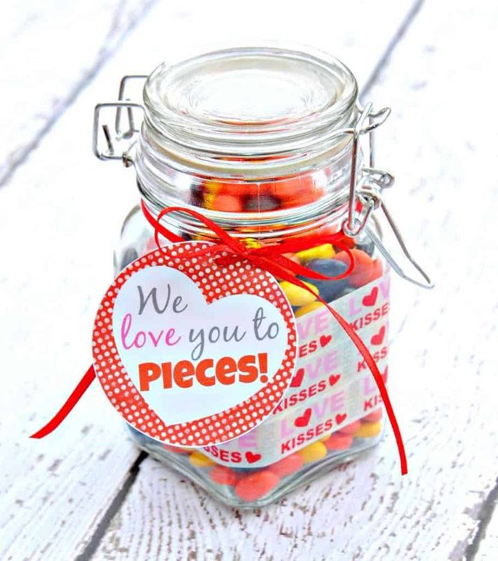 Easy DIY Valentine’s Day Gift in a Jar