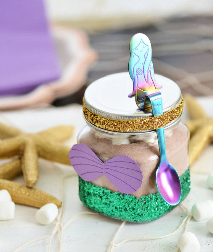 How to Make a Little Mermaid Party Favor Jar