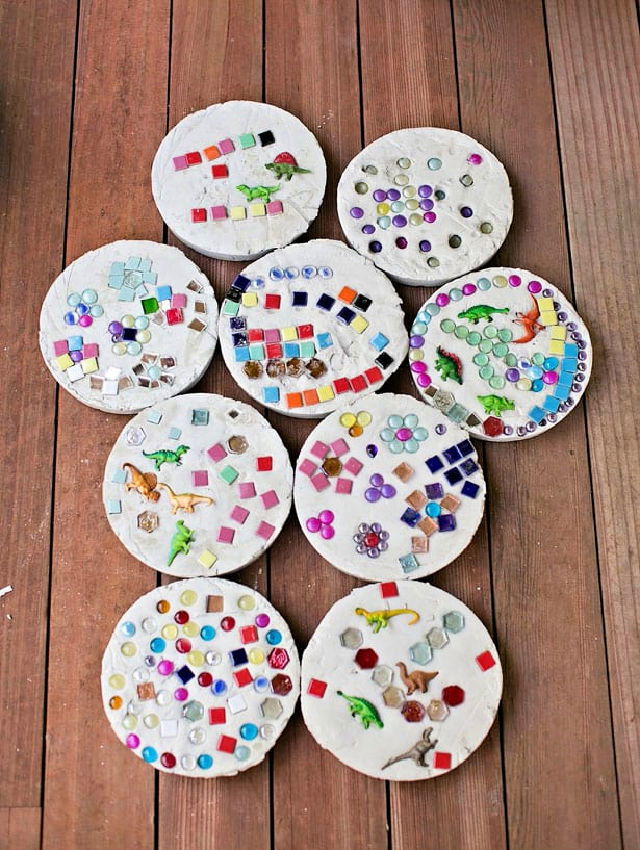 Colorful DIY Stepping Stones