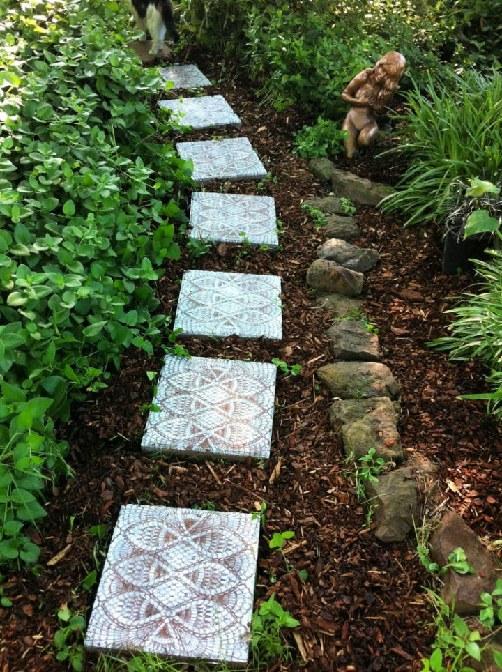 DIY Lace Like Stepping Stones