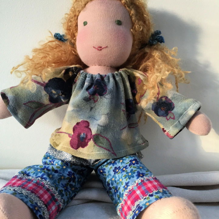  DIY The Traditional Waldorf Inspired Doll