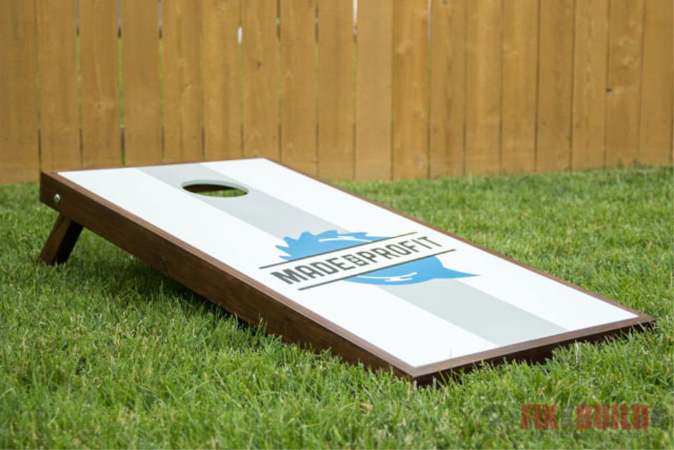 DIY Cornhole Boards With Custom Logos