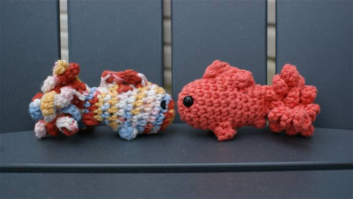 Crocheting a Little Amigurumi Fish - Free Pattern