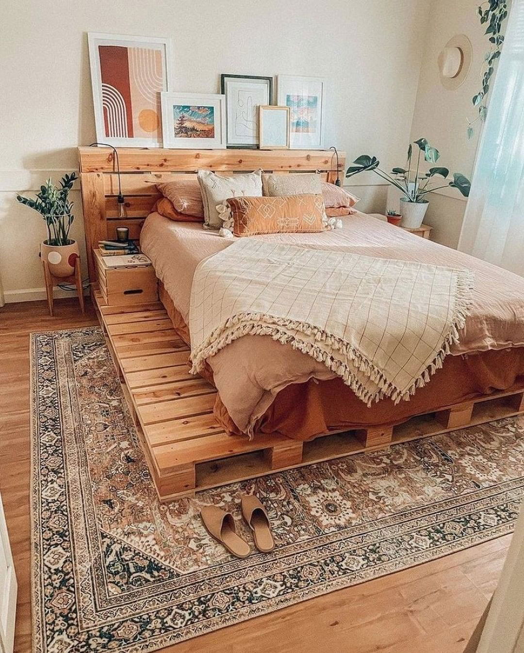 pallet bed frame