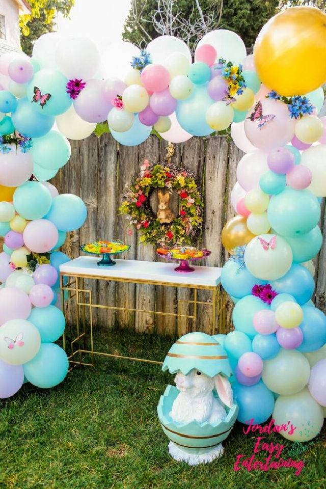 Balloon Garland With Flowers and Butterflies