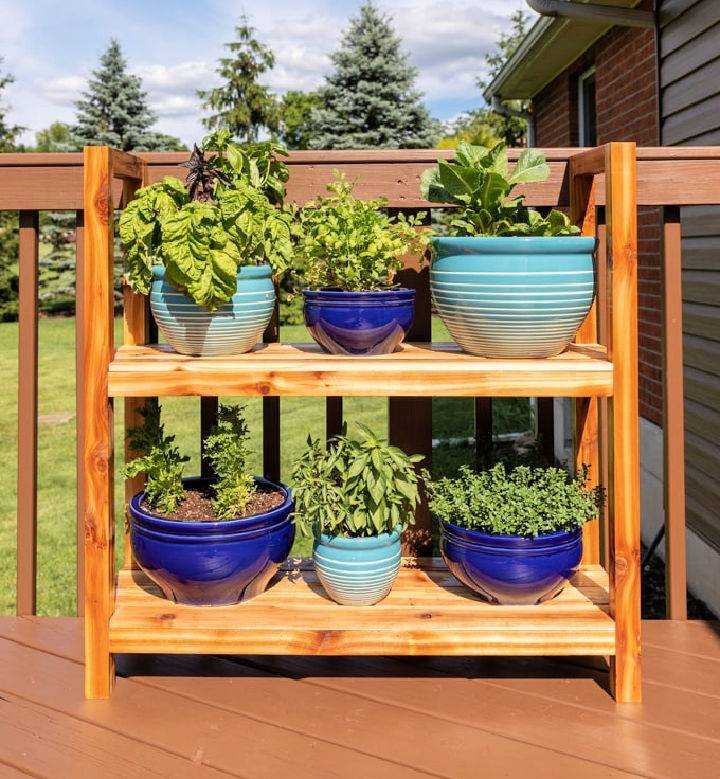Building a Cedar Outdoor Plant Stand 