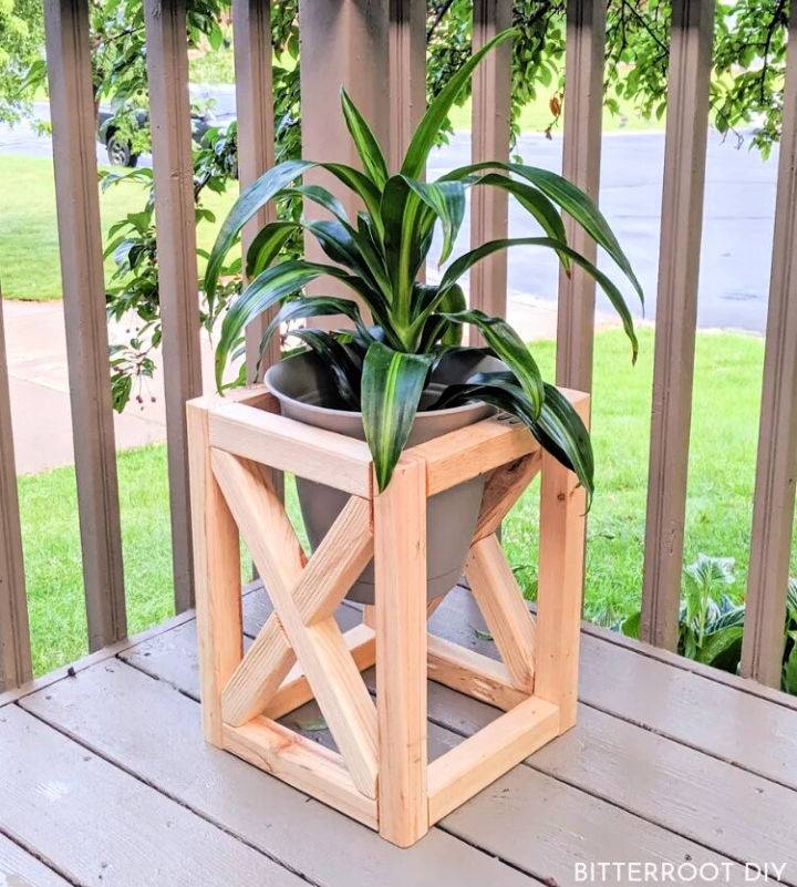 How to Build a Plant Stand