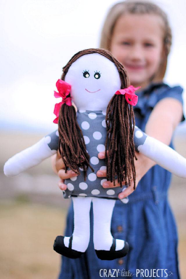 Simple and Cute Handmade Cloth Doll