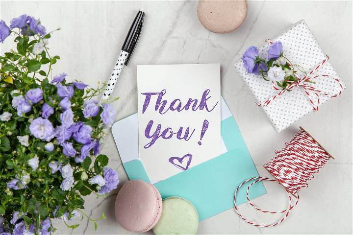 What to Write In a Thank you Card
