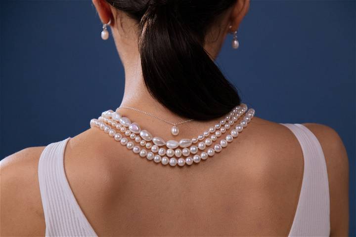 Glam Up Your Wardrobe with Pearl Crafts