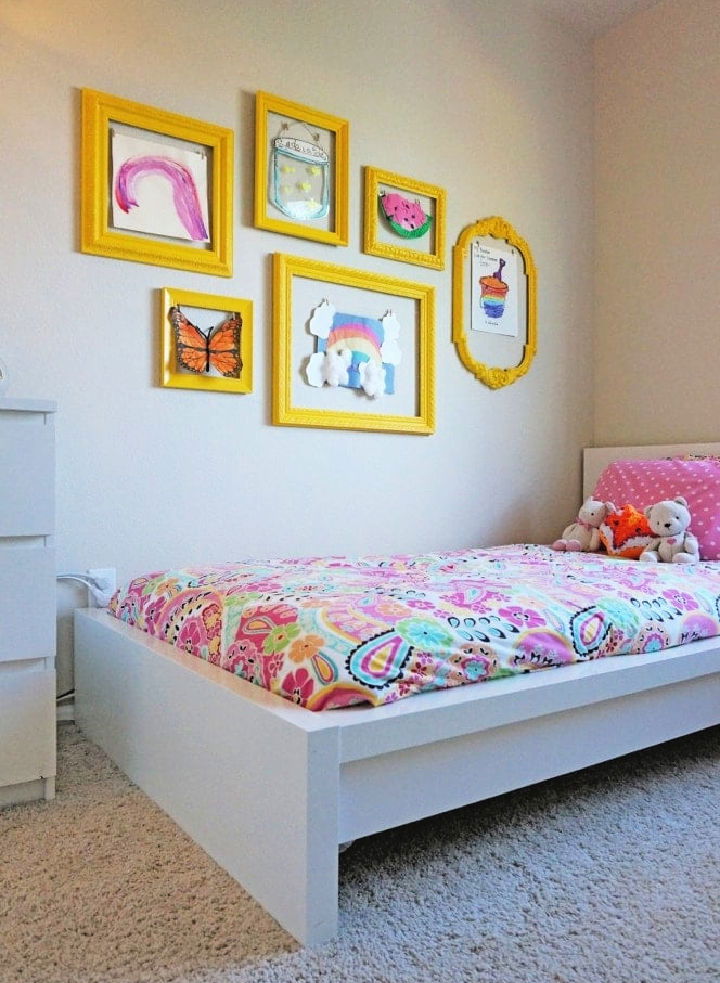 Beautiful DIY Childrens Art Gallery