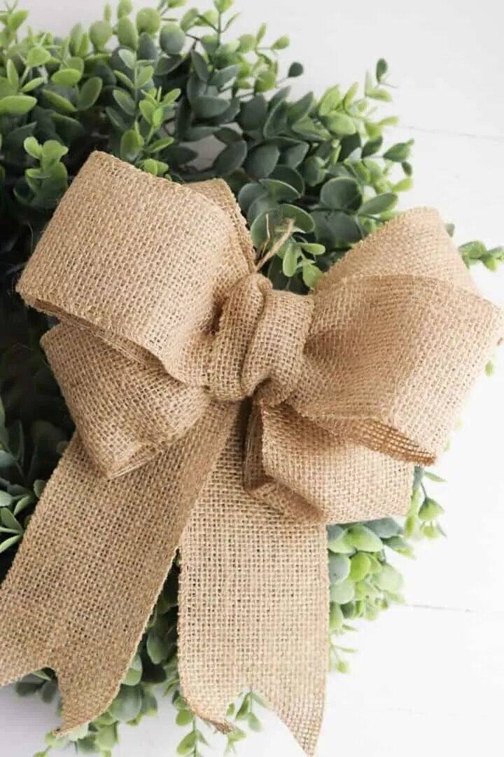 Easy Way to Make a Burlap Bow