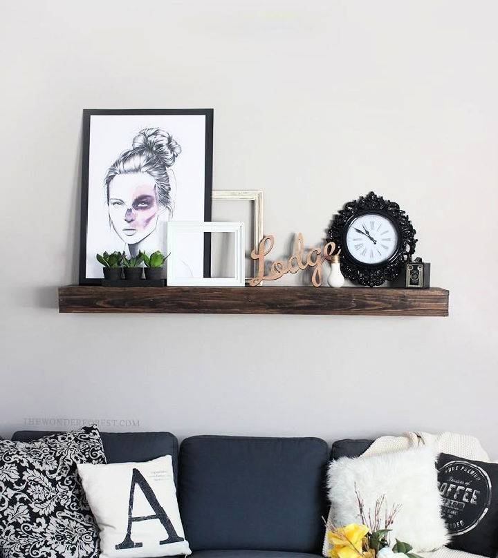 Easy and Cheap DIY Floating Shelf