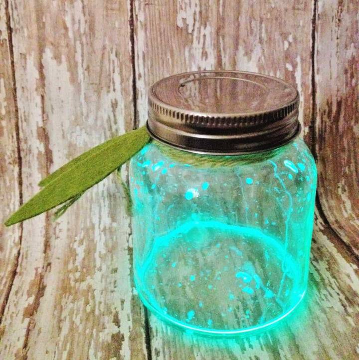 Fireflies in a Jar Craft for Kids
