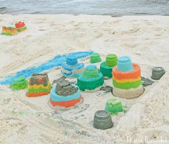 How to Dye Beach Sand