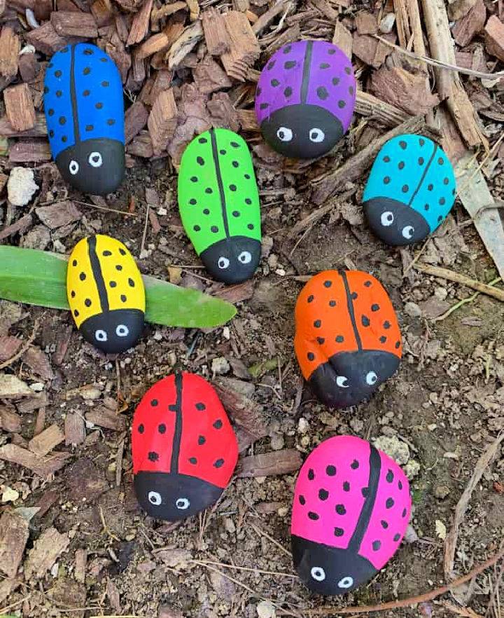 How to Make Ladybug Painted Rock