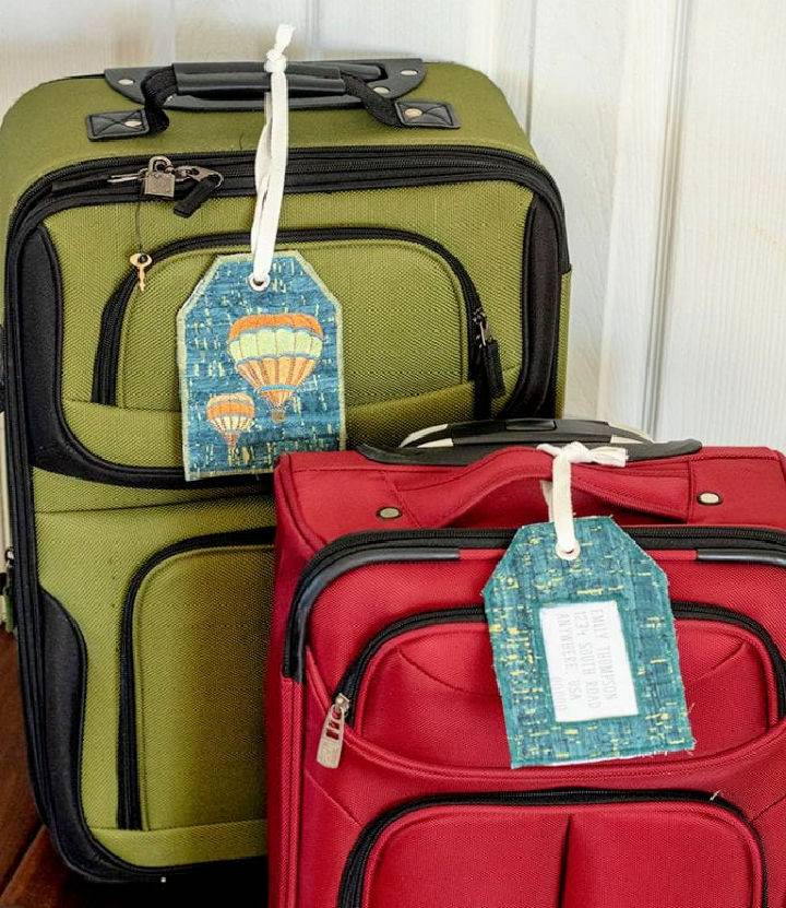 DIY Luggage Tag With Embroidery
