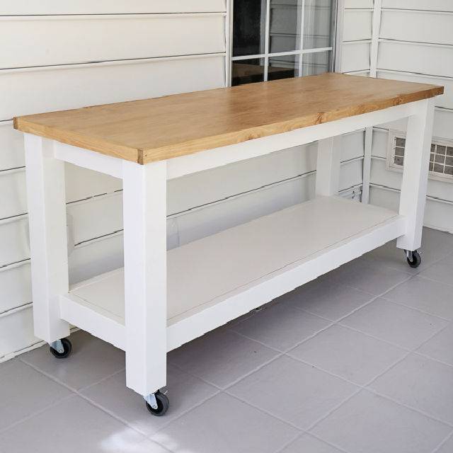 DIY Mobile Workbench at Home