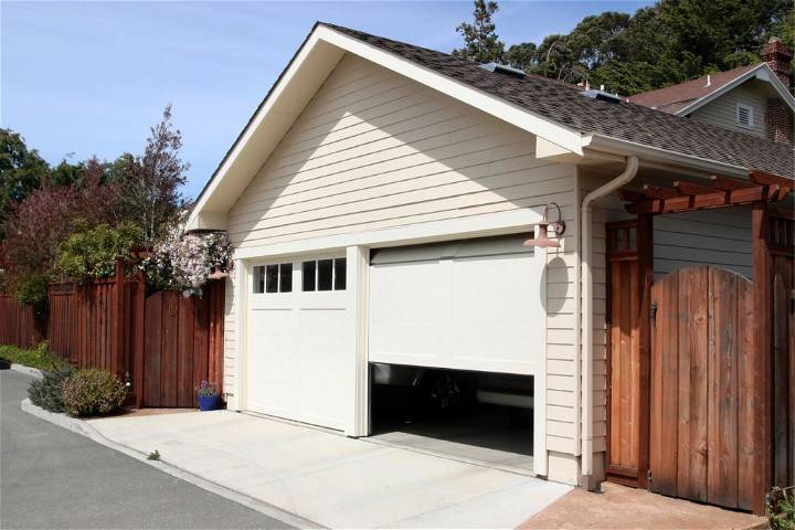 Signs You Need to Replace Your Garage Door