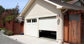 Understand the Signs You Need to Replace Your Garage Door