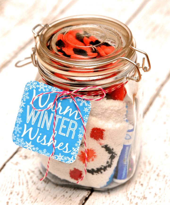 Winter Survival Kit – A Fun Gift in a Jar