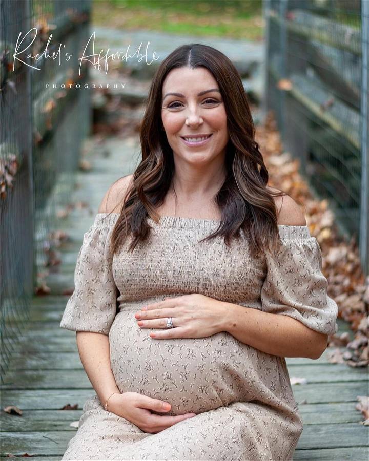 how to take maternity photos at home