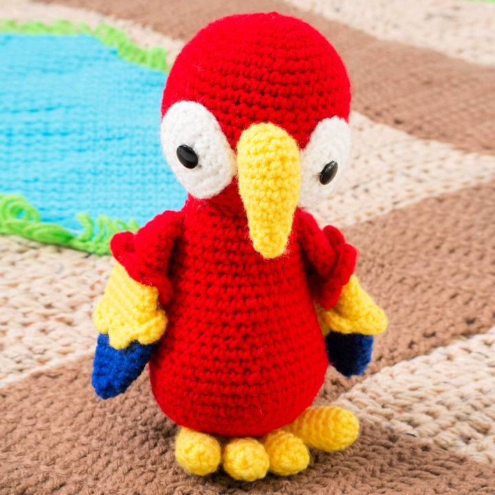 Beautiful Parrot Pals Crochet Pattern