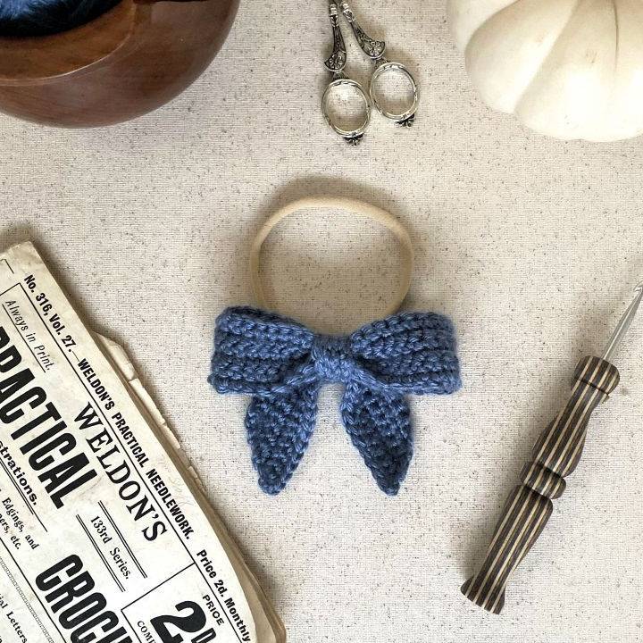 Classic Crochet Sailor Hair Bow - Free Pattern