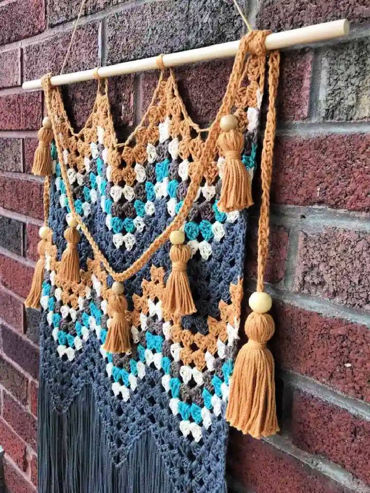 Cool Crochet Juniper Wall Hanging Pattern