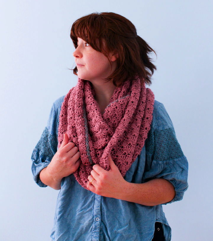 Crochet Big Shell Stitch Infinity Scarf