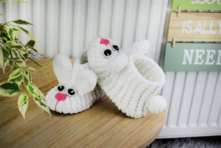 Crochet Marshmallow Bunny Velvet Boot for Toddlers