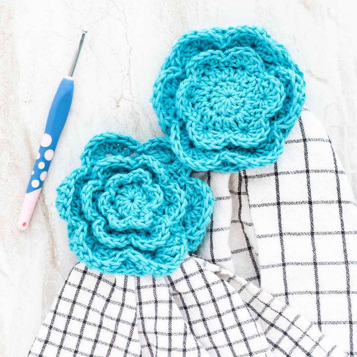 Cute Crochet Flower Towel Topper Pattern