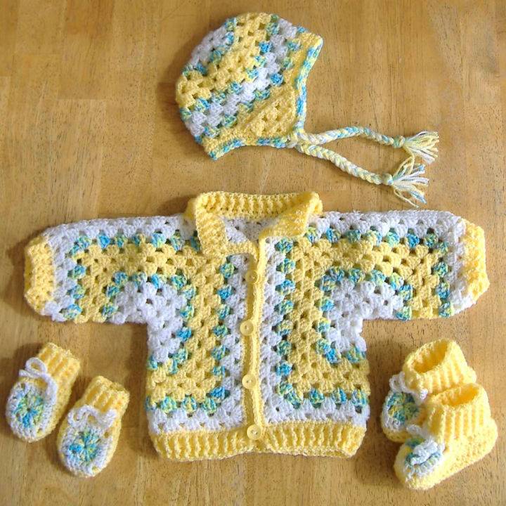 Crocheting a Hexagon Baby Jacket