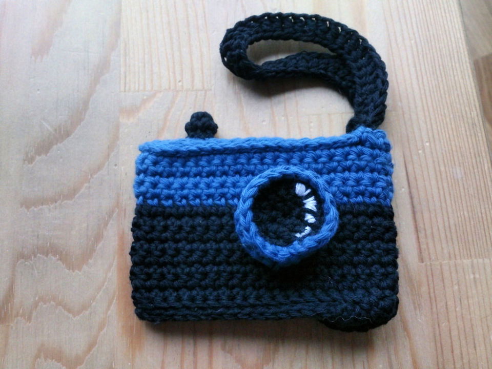 DESIGNbyBORI, DIY, crochet phone case kit, blue and autumn colors