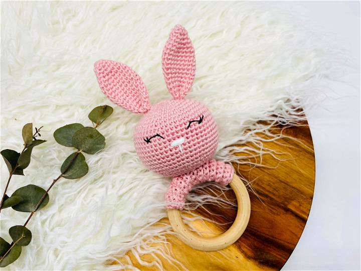 Cute Crochet Sleepy Bunny Rattle Pattern