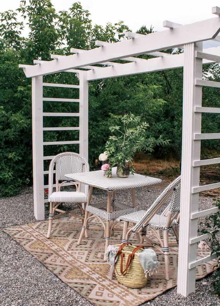 DIY Backyard Arbor