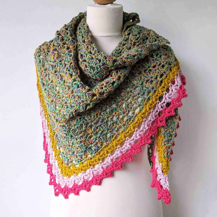 30 Free Crochet Shawl Patterns (Easy PDF Pattern)