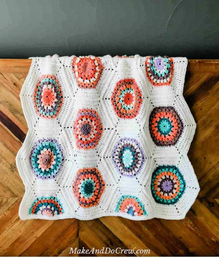 Cool Crochet Grandmother's Flower Garden Afghan Pattern