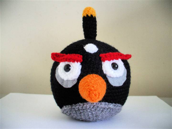 Free Crochet Angry Bird Pattern