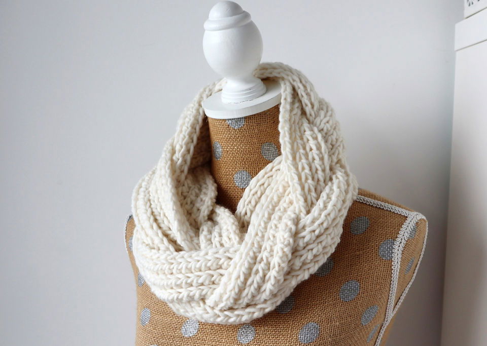 Free Crochet Braided Infinity Scarf Pattern