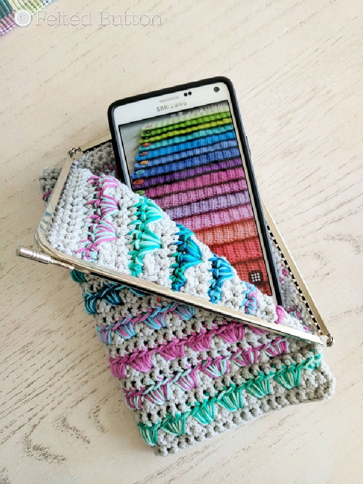 Free Sewing Pattern: Cell Phone Case – Tablet Sleeve  Popular sewing  patterns, Crochet phone cases, Sewing patterns free