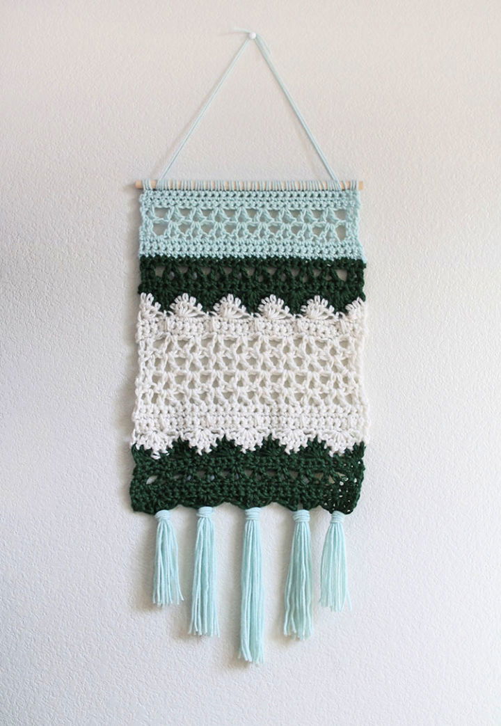 25 Free Crochet Wall Hanging Patterns (PDF Pattern)